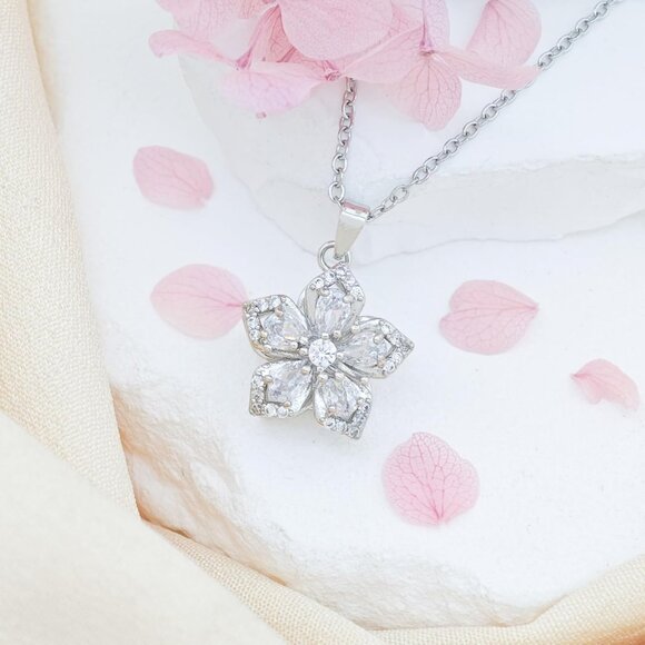 Women Flower Fidget Silver White Set2 Necklace Rotatable Crystal Blossom Pendant - Picture 5 of 7